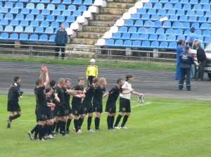 "Буковина" після матчу з "Єдністю" 23.05.2010. Фото: Денис Мацнєв