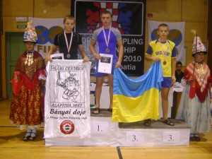 100824-WC-molodj-Ukr-SergiyMarivtsan-AnatoliyLjagu-copy