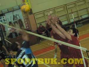 110211-Budiveljnyk-LokoH-sportbuk.com (11)