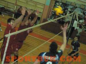 110211-Budiveljnyk-LokoH-sportbuk.com (41)