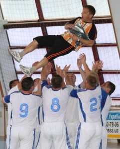 1106-mini-mytnyky-Ukr-Mglynets-trener