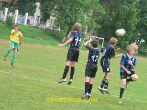 110611-Memorial-Pavlenko-final-Bukovyna-Chronomorets-3-0-sportbuk.com (20)-gol-NedorubanBogdan
