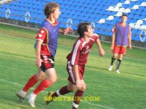 110825-futbol-Chernivtsi-hotel-Bukovyna-sportbuk.com