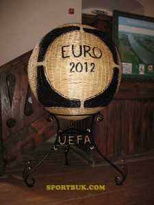 120420-Hotyn-mjach-loza-sportbuk.com