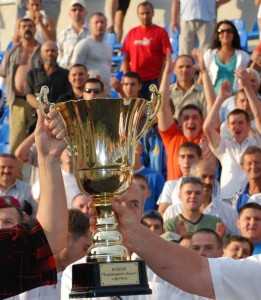 Kubok_obl_trofey_ruky