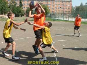 120825-stritbol-Denj-Nezalezhnosti-sportbuk.com (70)-Dovganuk-Kapanadze-MazurashuYurka