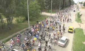 120526-Velodenj-kadr-zverhu