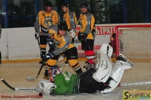 130302-hokey-Chernivtsi-pingviny-Gaydamaky-sportbuk.com (7)