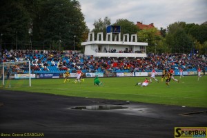 Стадіон "Буковина" – базовий для футболу та легкої атлетики