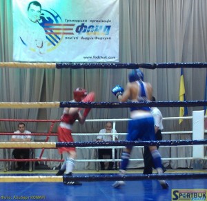 150910-boks-Kolomyja-Komari