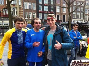 160403-Amsterdam-aktsia-DB-fakty.cv.ua (13)-Bilous-Lazuta-Dobrynin-