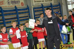 160513-Shkir-myach-Chernivtsi-nagor-sportbuk.com (10)