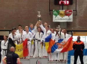 161009-euro-rukopashniy-budo-sportbuk-com-5